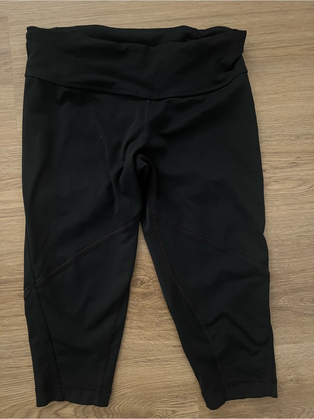 lululemon athletica Black Cropped Women's Leggings